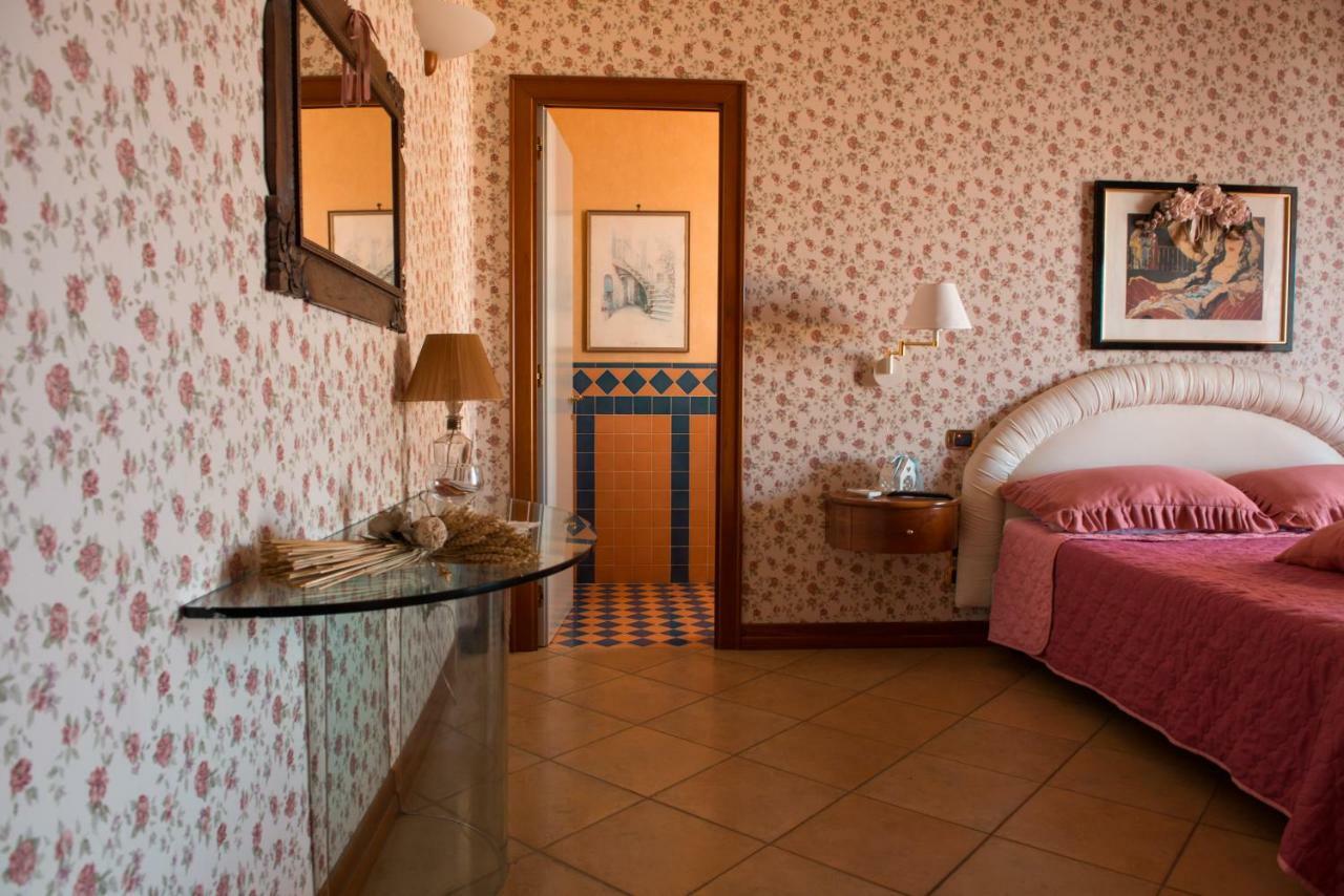 Villa Lucia Terrazza Panoramica Кастелламмаре-ди-Стабия Экстерьер фото