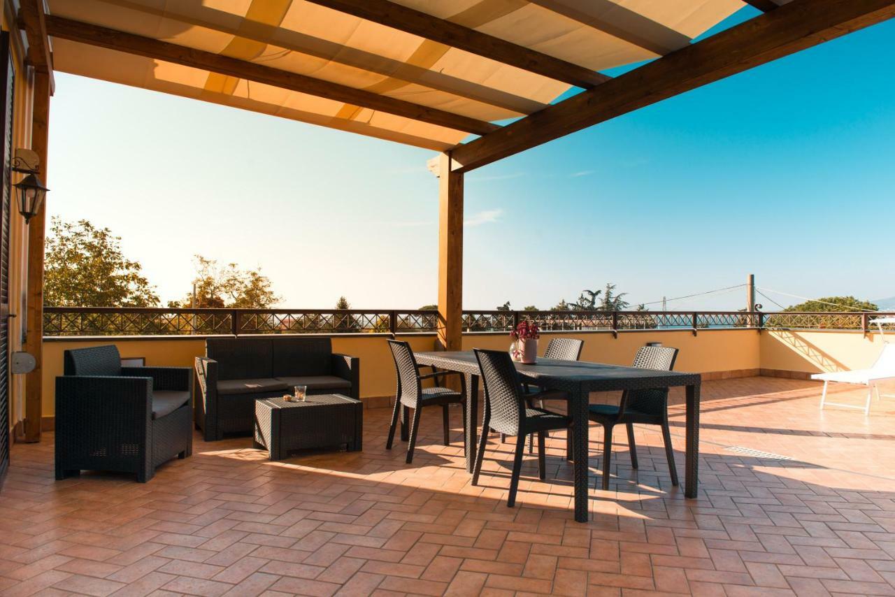 Villa Lucia Terrazza Panoramica Кастелламмаре-ди-Стабия Экстерьер фото
